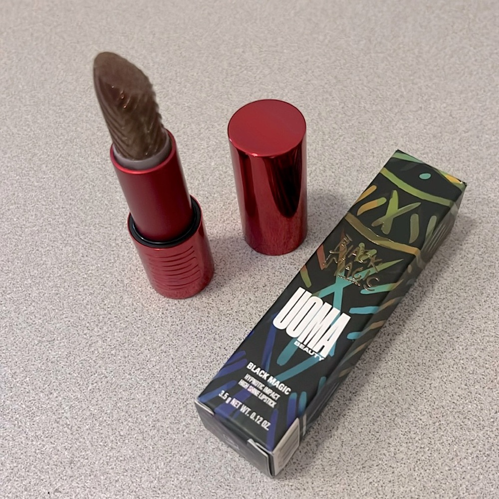 UOMA black magic lipstick in Divine